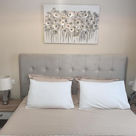 Nikola'S & Joanna'S Apartments 2 อาร์กอสโตลี ภายนอก รูปภาพ