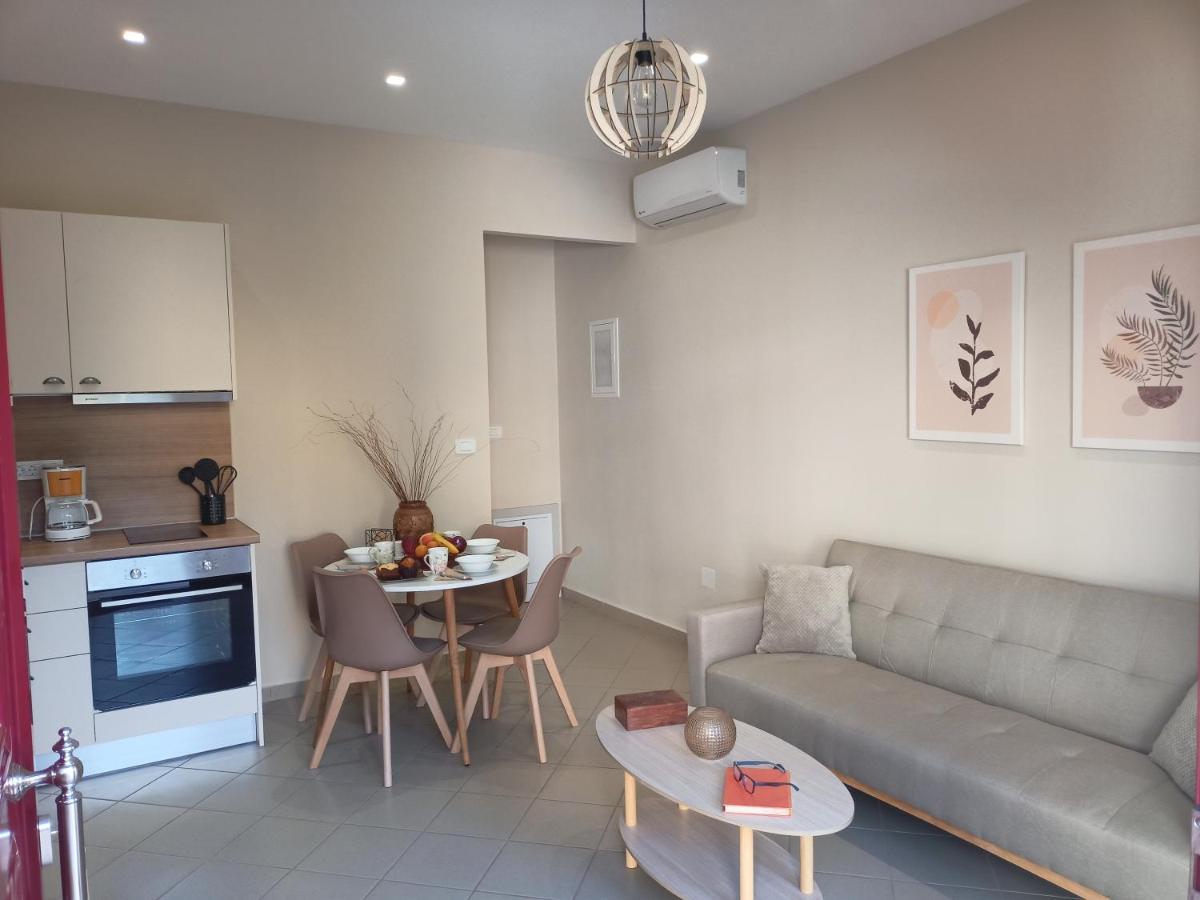 Nikola'S & Joanna'S Apartments 2 อาร์กอสโตลี ภายนอก รูปภาพ