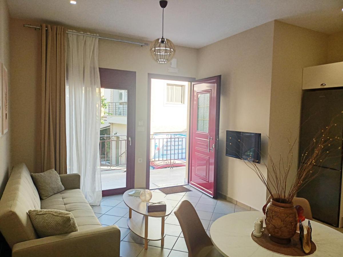 Nikola'S & Joanna'S Apartments 2 อาร์กอสโตลี ภายนอก รูปภาพ