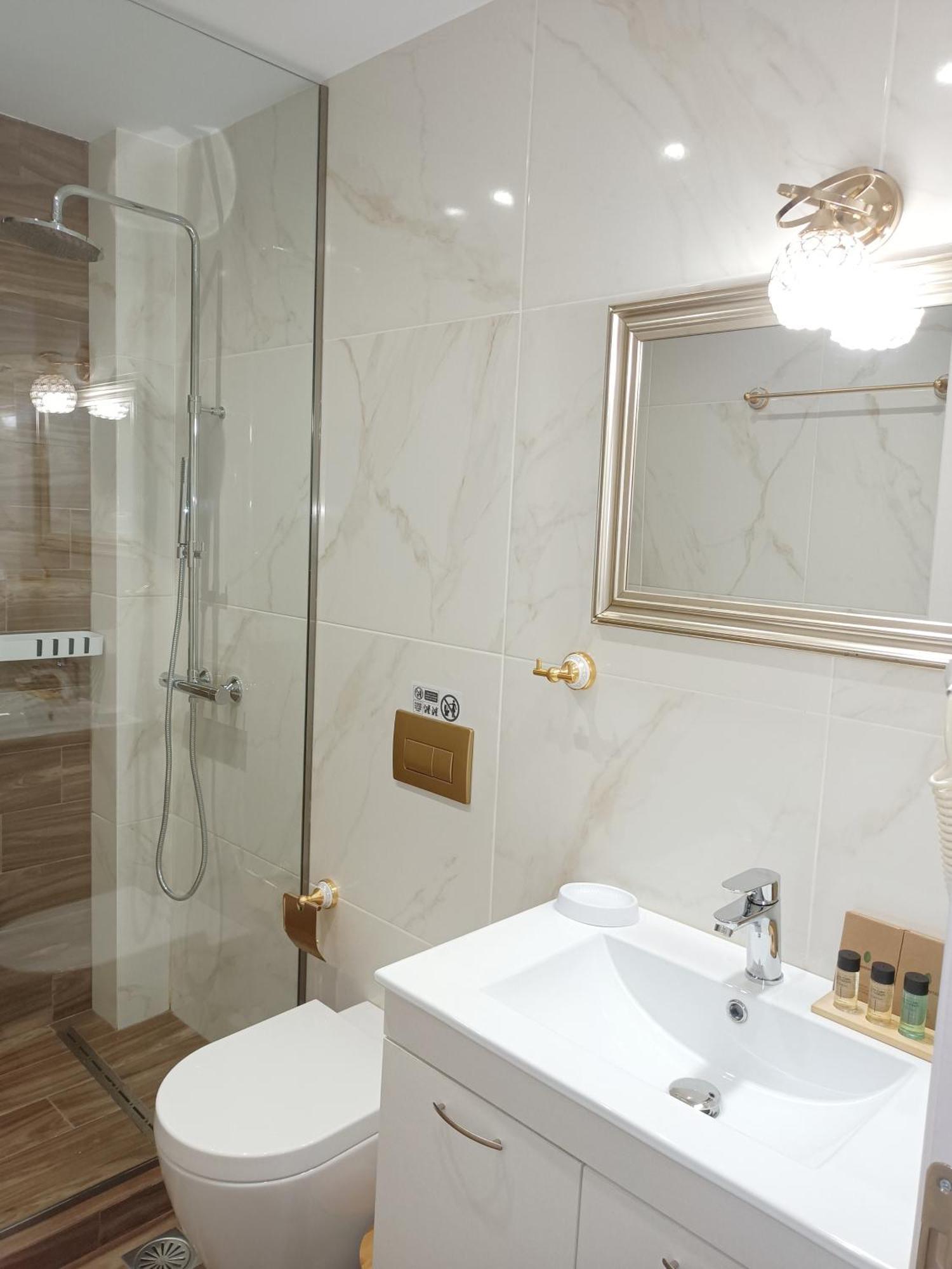 Nikola'S & Joanna'S Apartments 2 อาร์กอสโตลี ภายนอก รูปภาพ